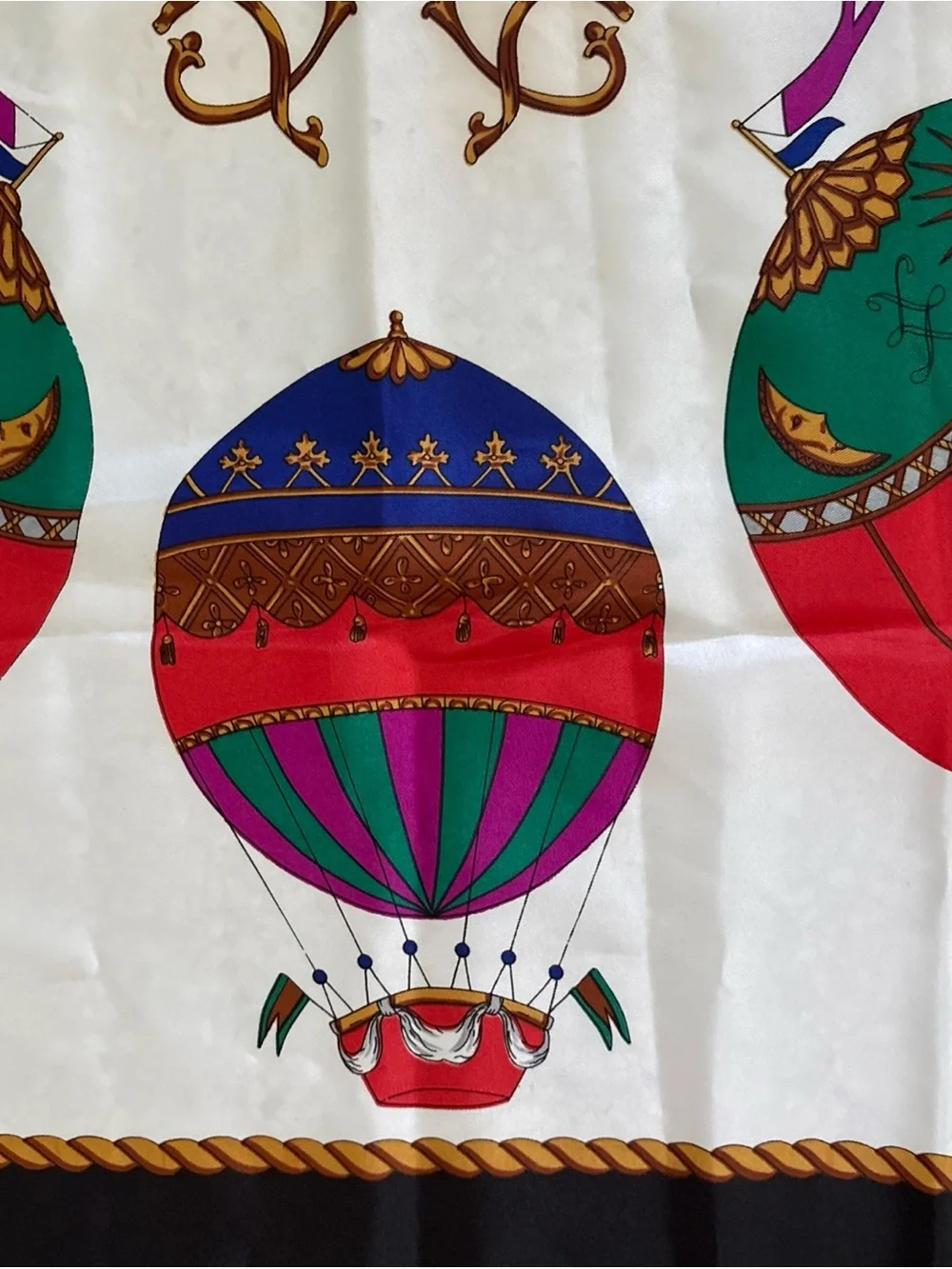Silk-Feel White & Multicolor Hot Air Balloon Print Scarf